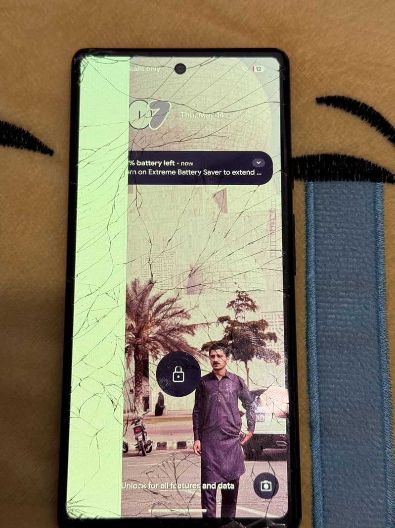 Pixel 6a panel damage 2