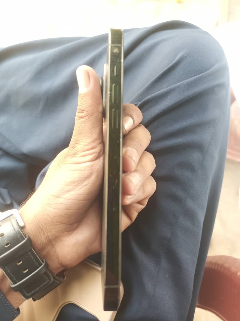 Iphone 14pro max 2
