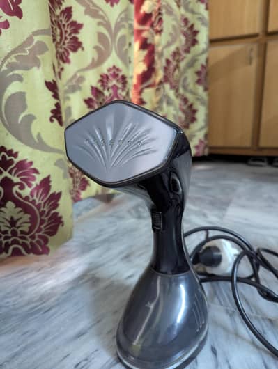 Dawlance Garment steamer