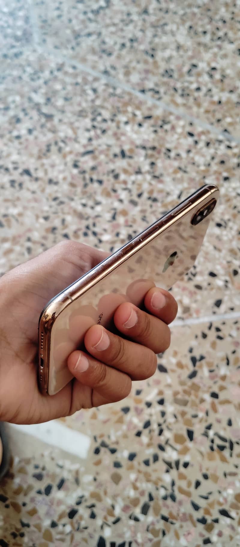 iphone xs 4