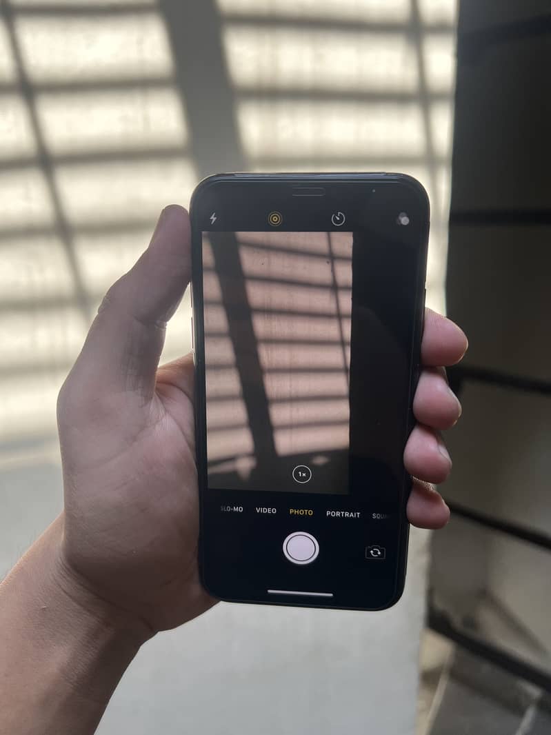 iPhone X 4