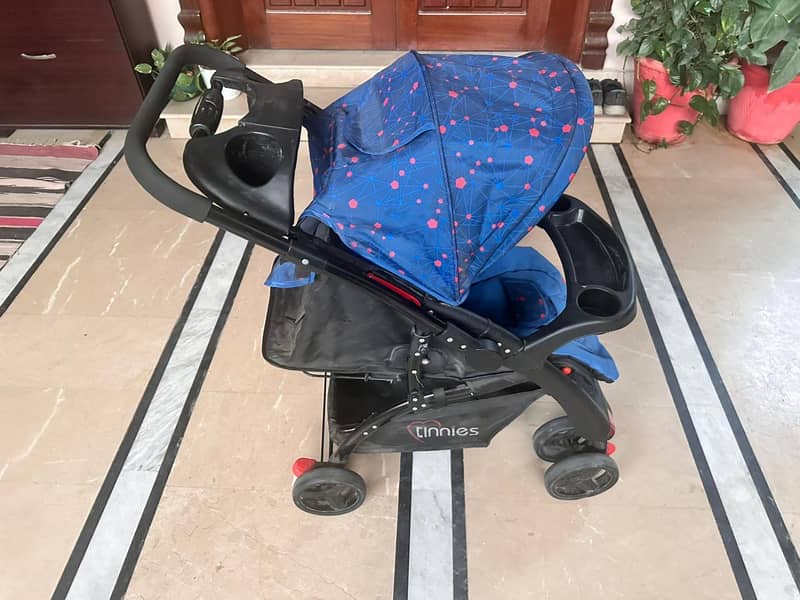 Tinnies Stroller 1