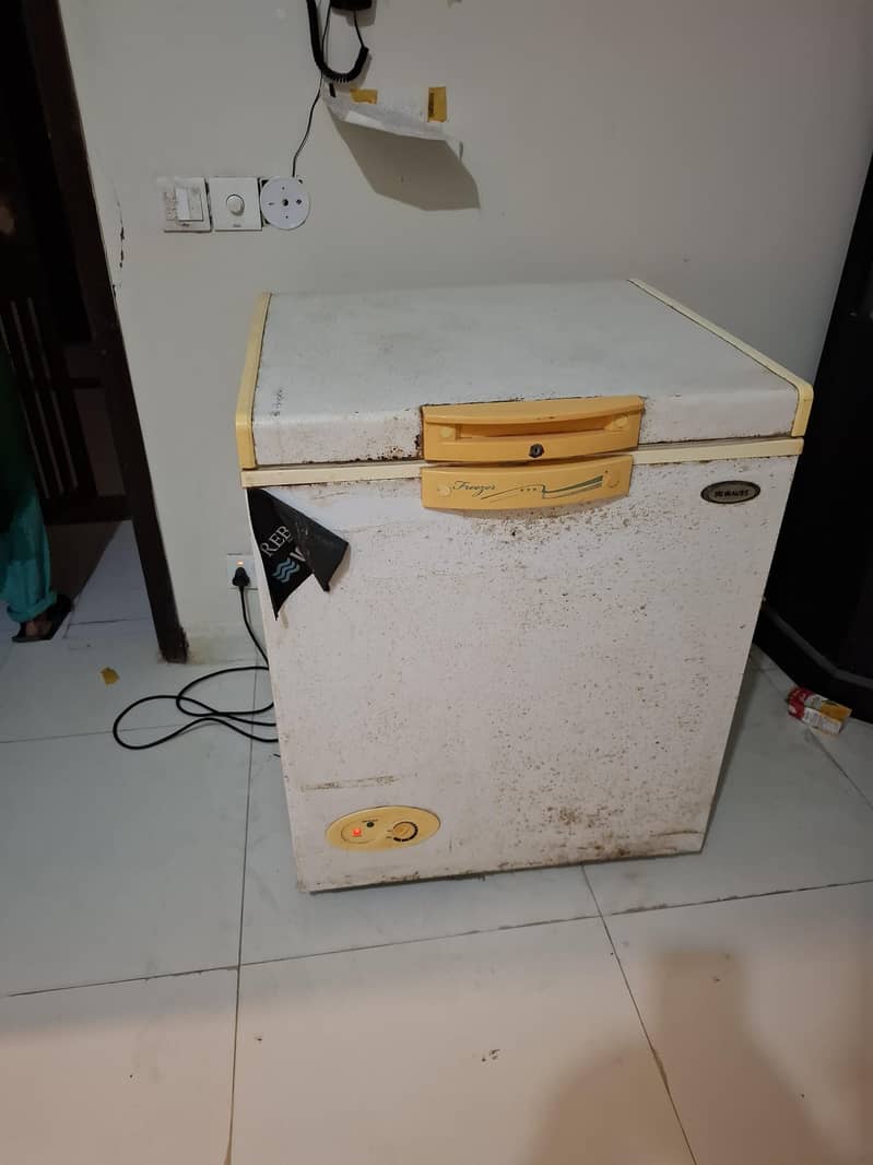 Waves single door freezer 1