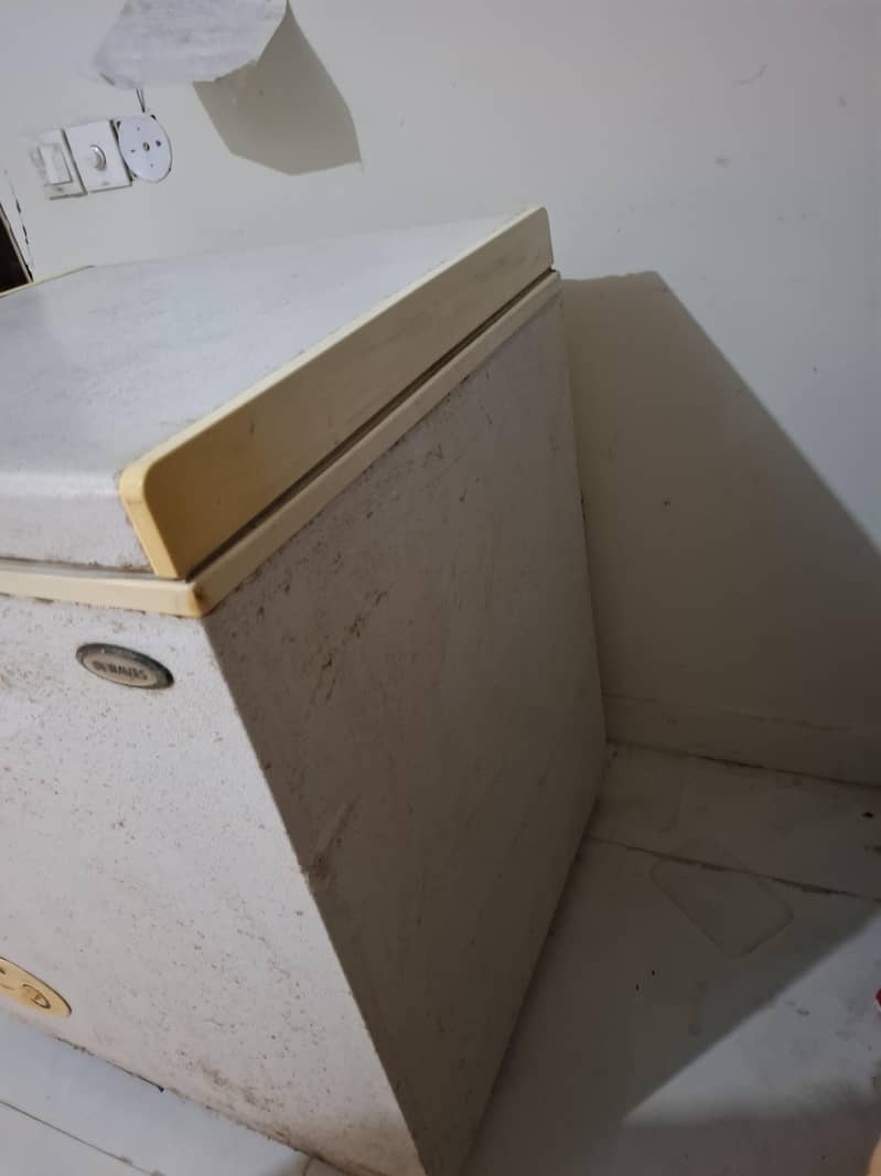 Waves single door freezer 3