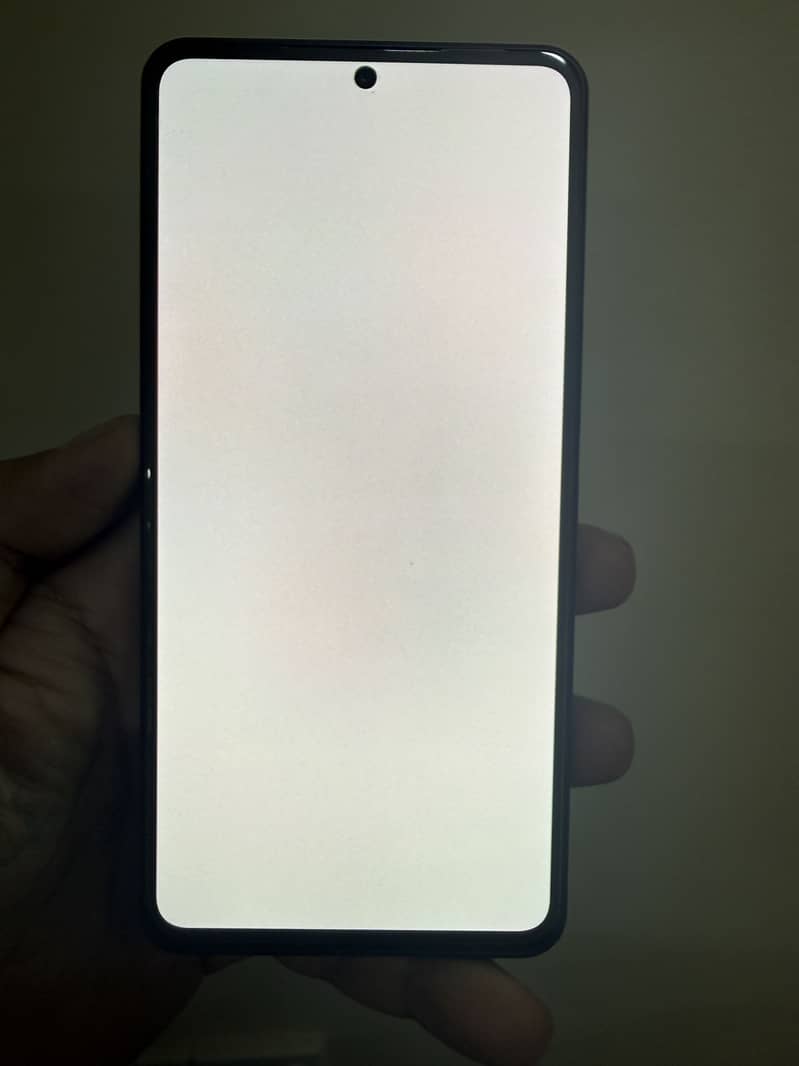 Sharp Aquos R7 8