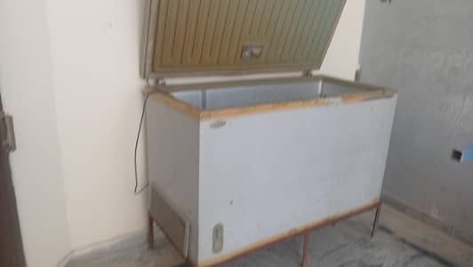 deep freezer single door