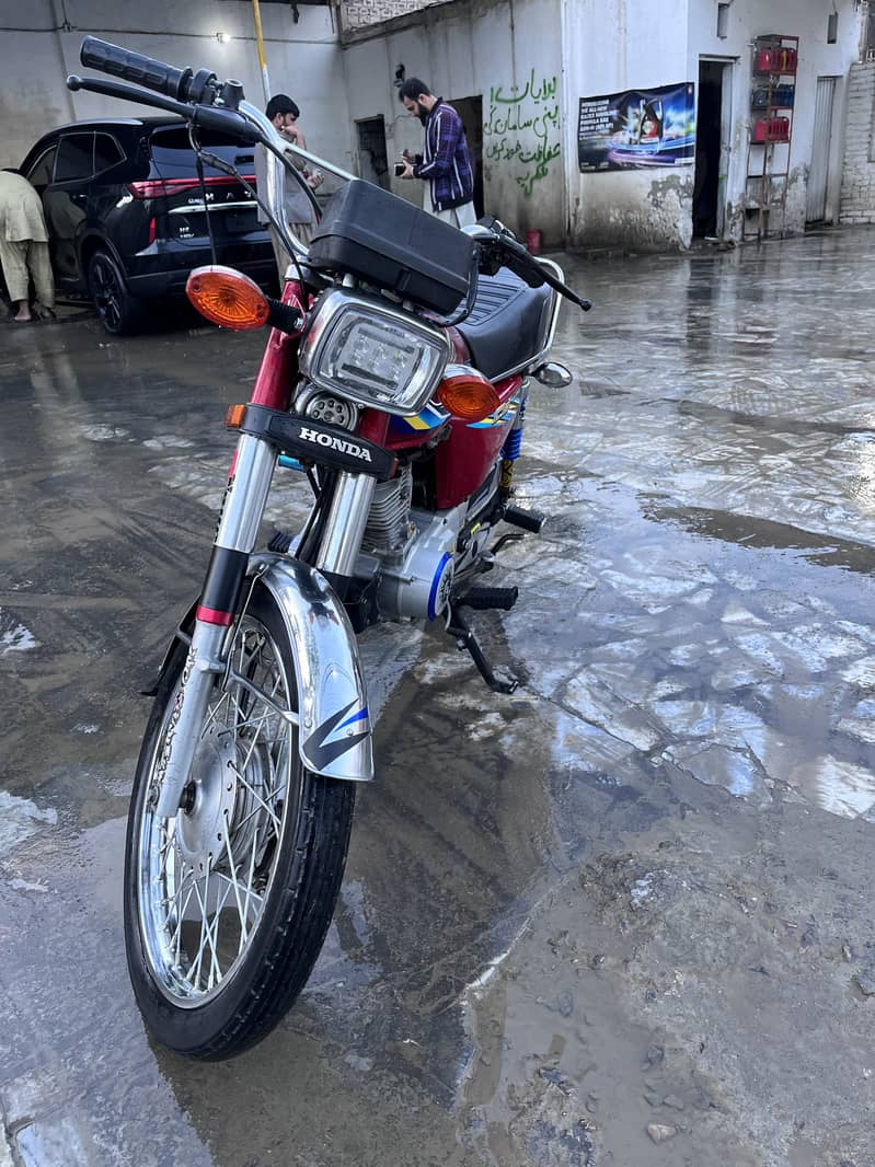 125 (2018 model) 2
