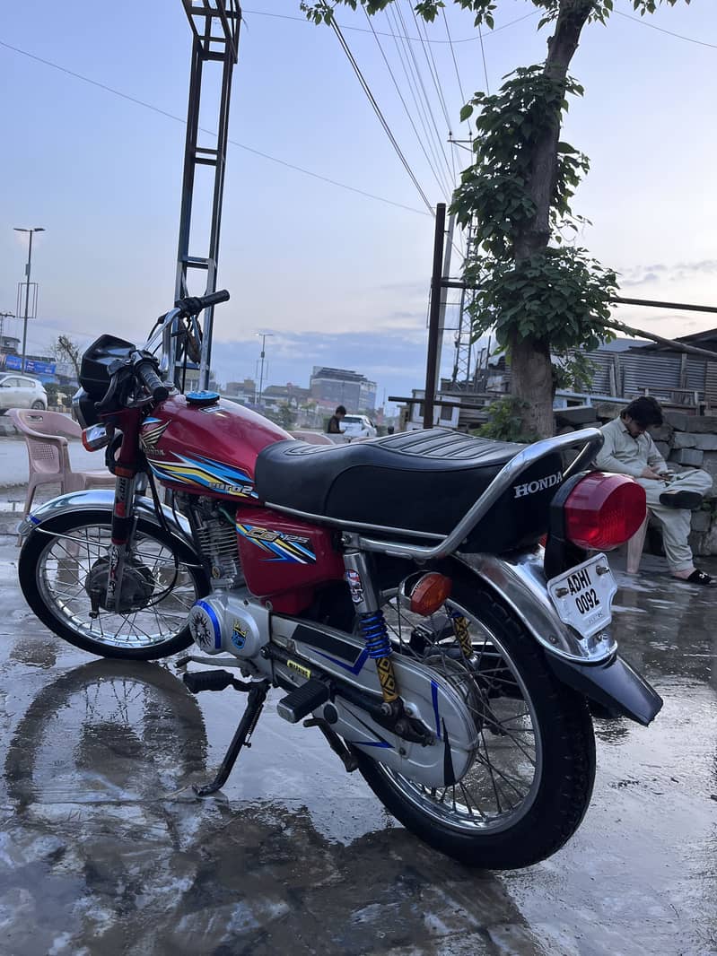 125 (2018 model) 3