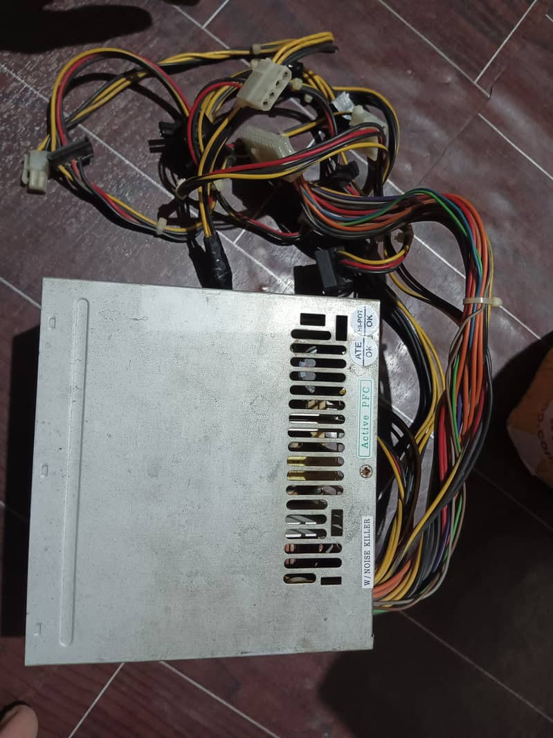 CPU POWER SUPPLY 2