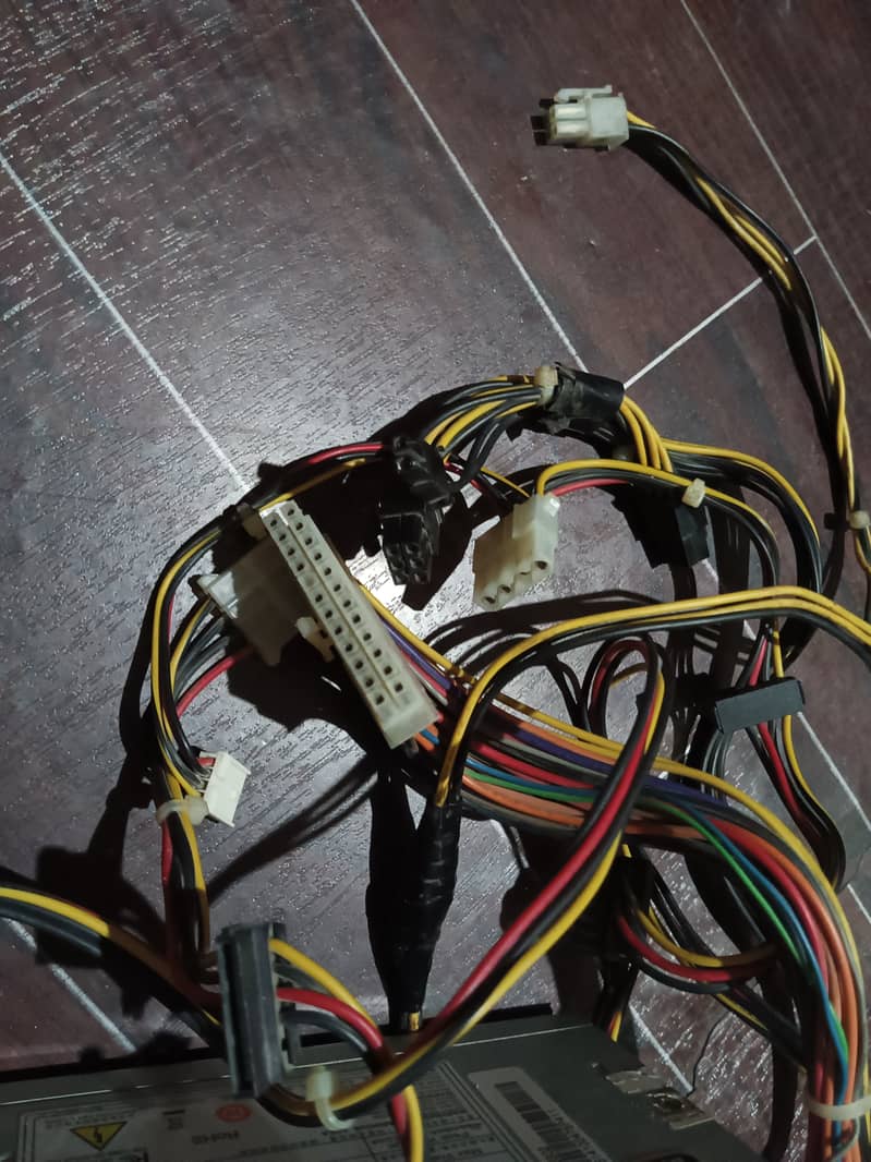 CPU POWER SUPPLY 3