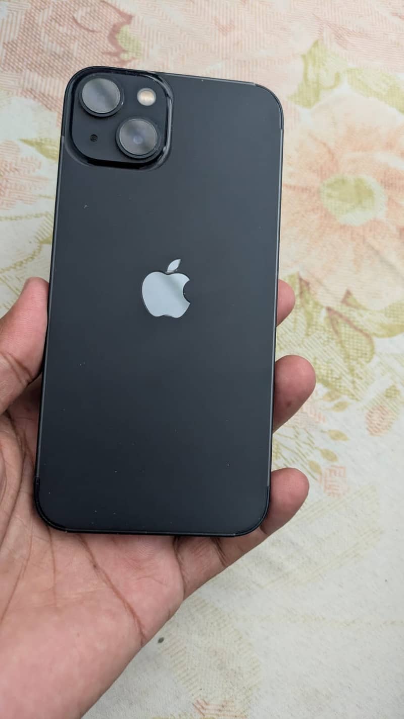 Apple iPhone 13 0