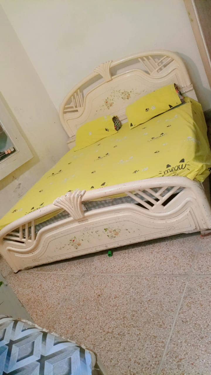 KING SIDE BED 0