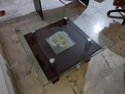 Fancy Center Table for Lounge and Dining