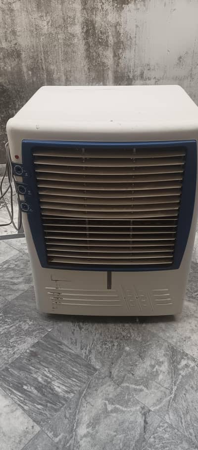 super asia coolar good condition