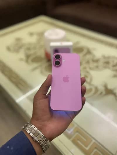 Iphone 16 brand new with box 10/10