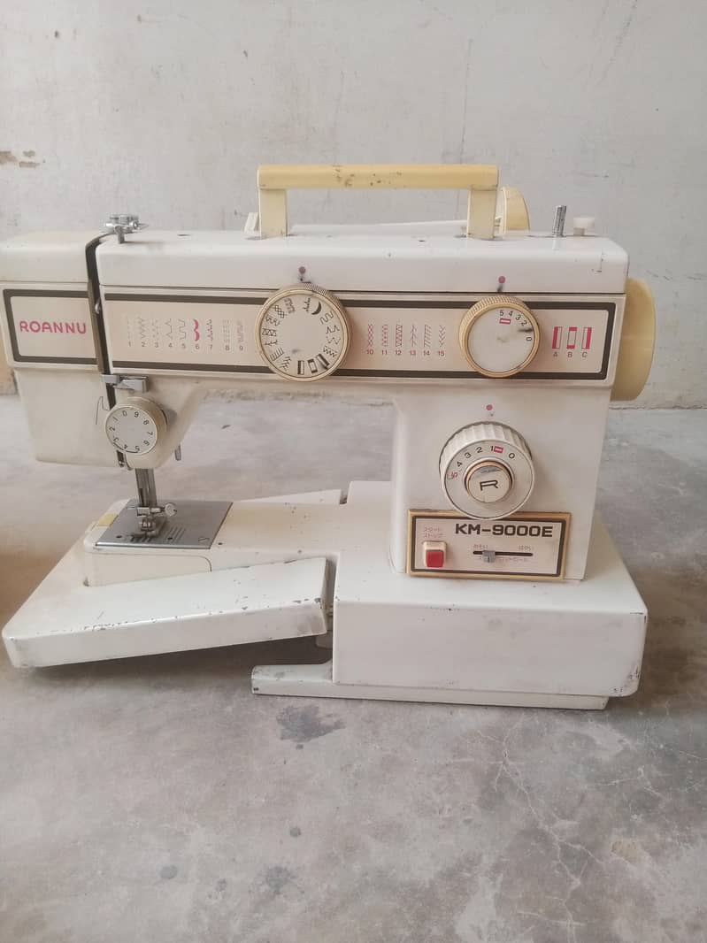 Imported Sewing Machine 0