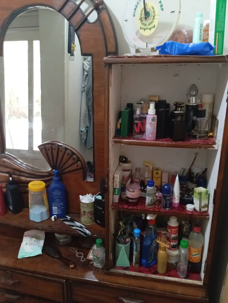Dressing table 2