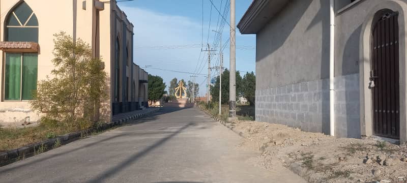 10 marla plot availble at block D 2