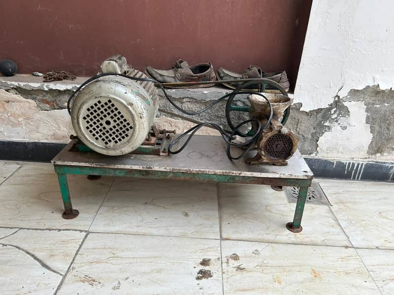 Qeema Machine 1