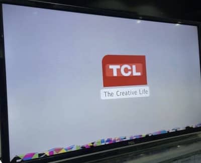 32” smart LCD for urgent sale