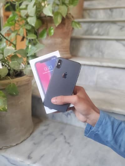 iPhone X 256 gb with box