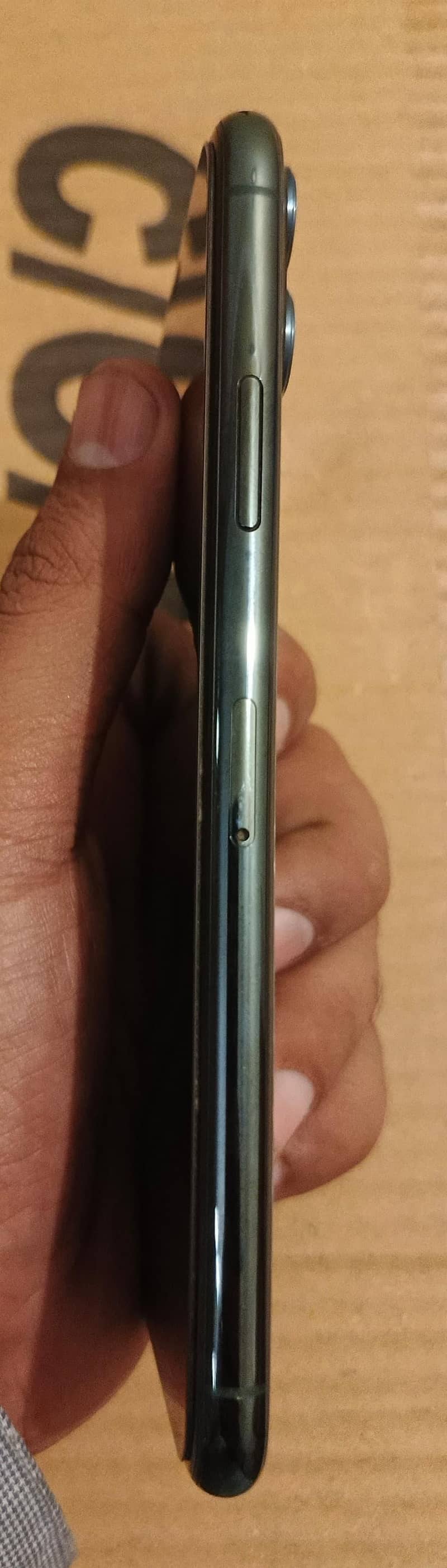 iphone 11 pro max 4