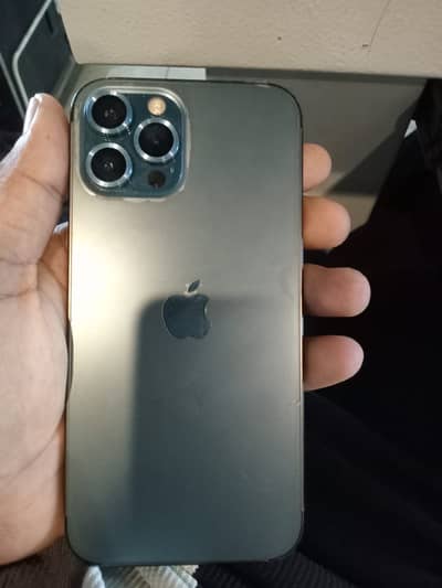 I phone 12 pro max j. v