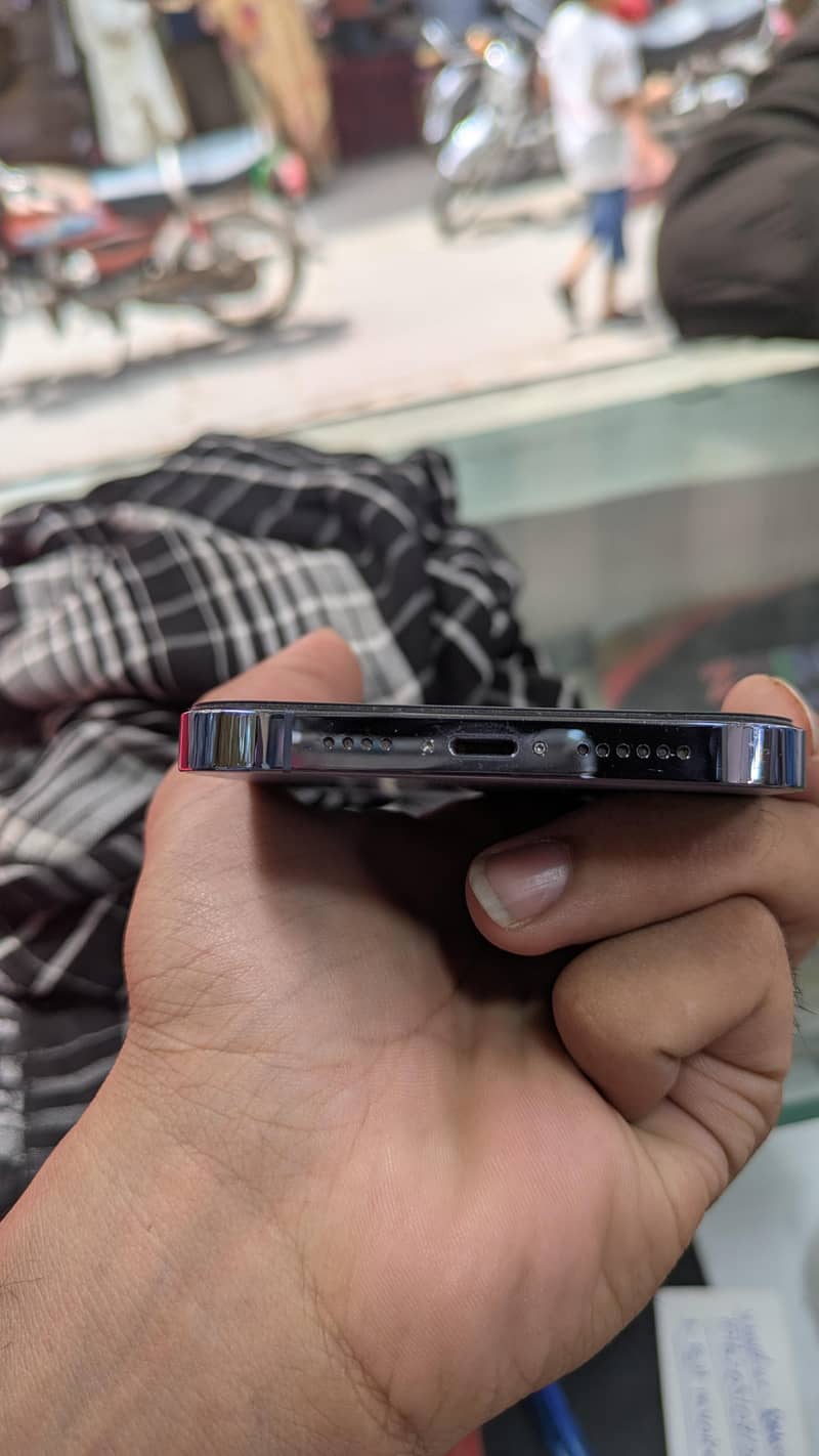 iphone 13 pro max 5