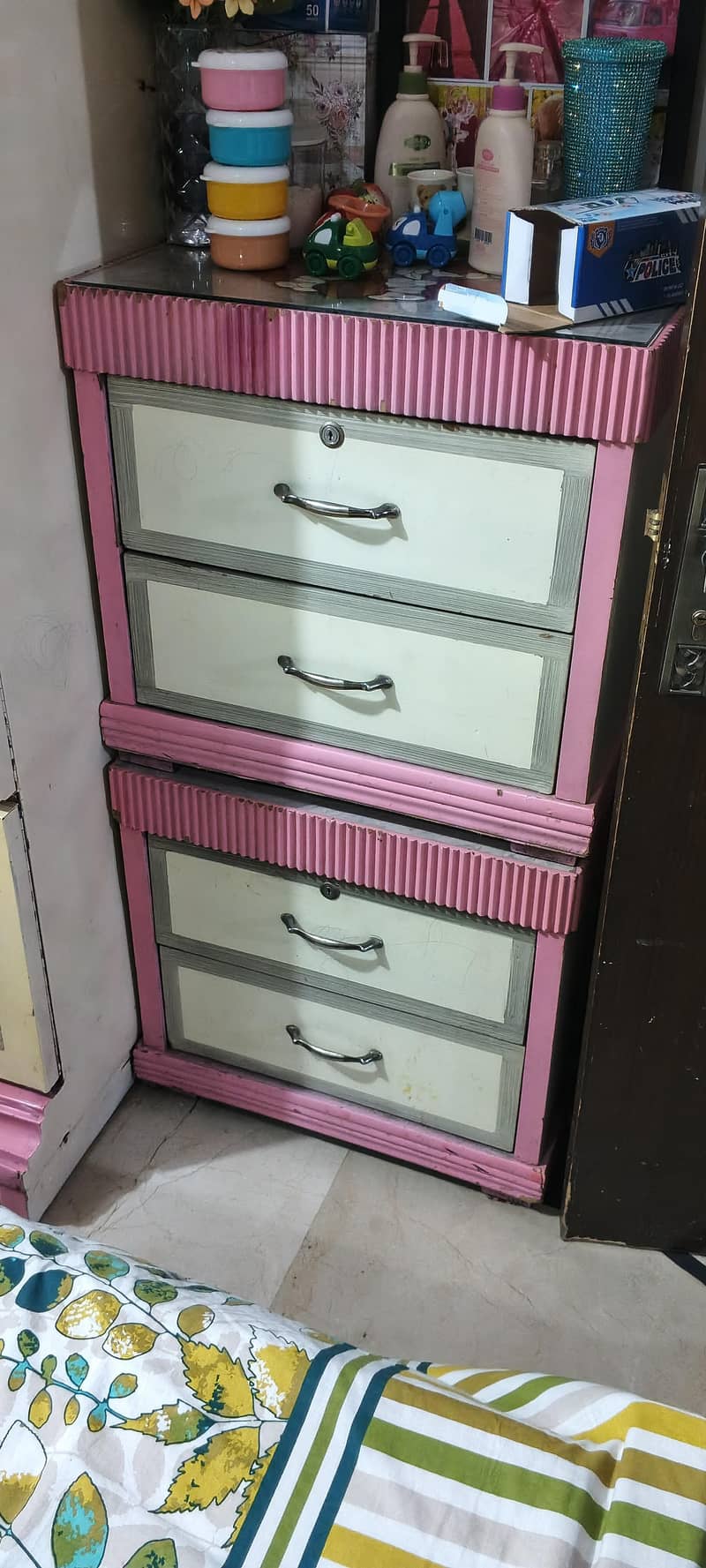 Double bed with side table and dressing 1