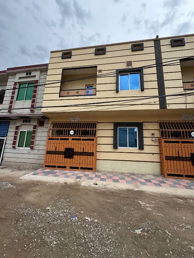 3 Marla beautiful luxury House for sale in lawyer colony Gulzare quid