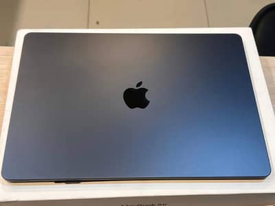 MacBook air M2 lush condition 8/512 imported