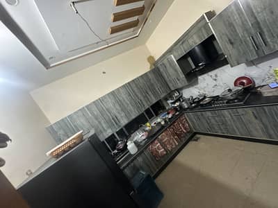 DC Colony 10 Marla Upper Portion For Rent