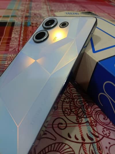 camon 20 8+8/256