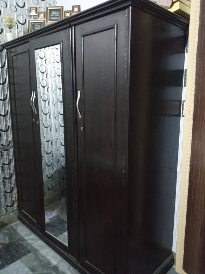 large storage wardrobe 1