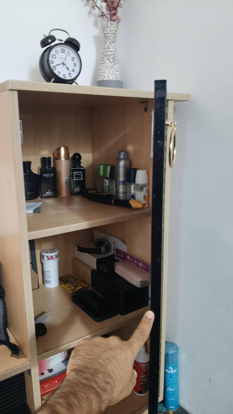 Dressing Table . Minimal style . 3
