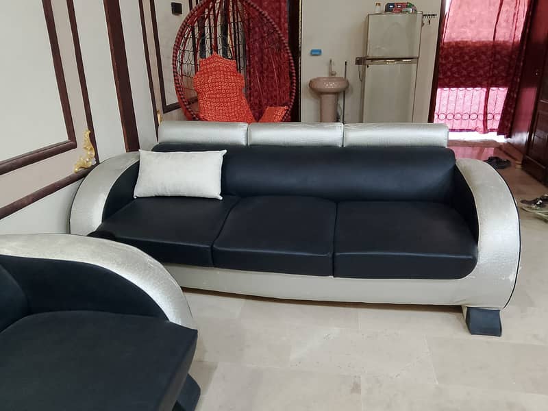 Sofa Set and Table 3