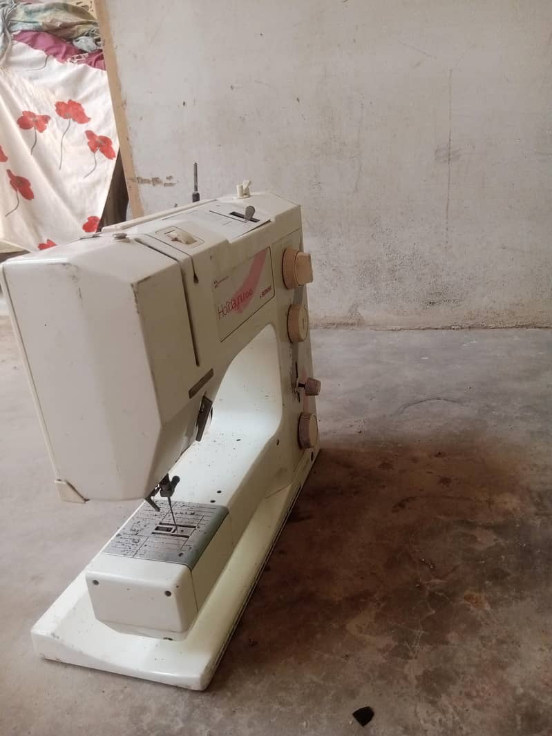 Multiple Function Imported Sewing Machine 5