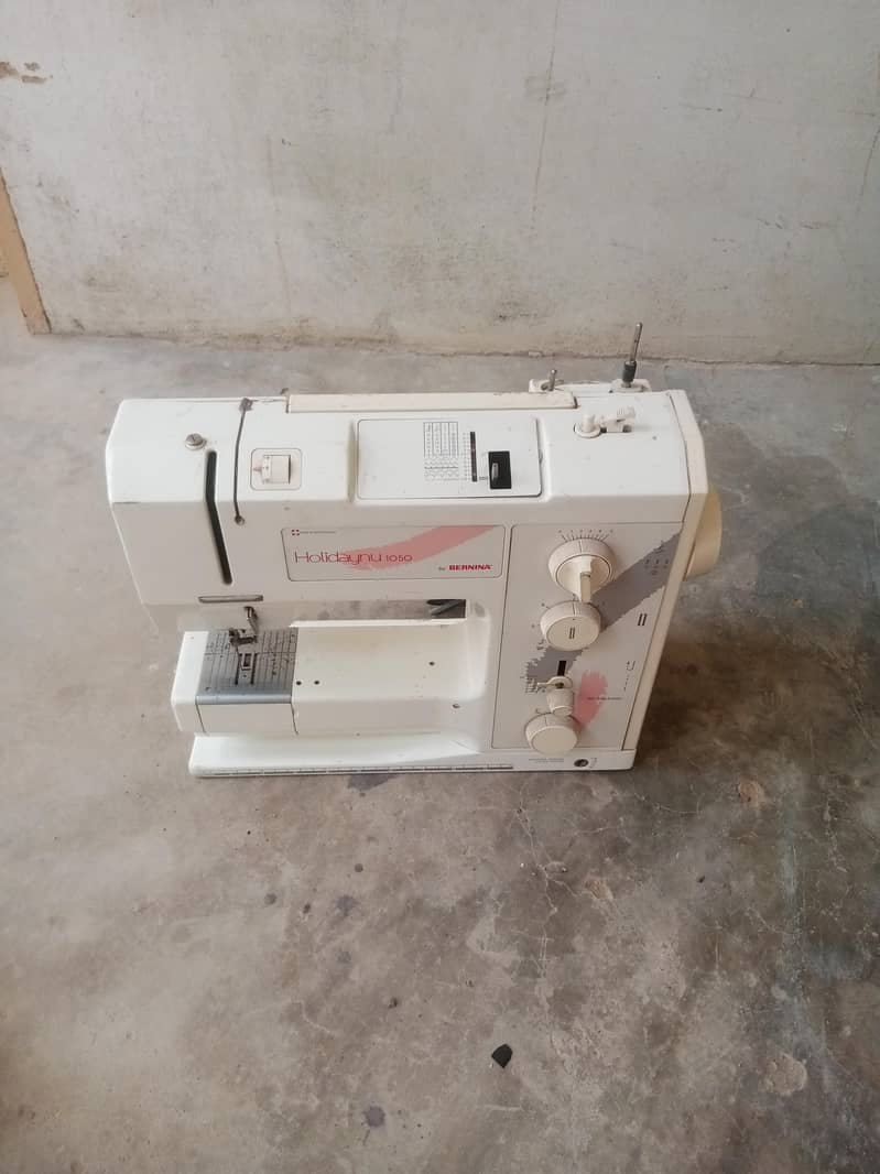 Multiple Function Imported Sewing Machine 7