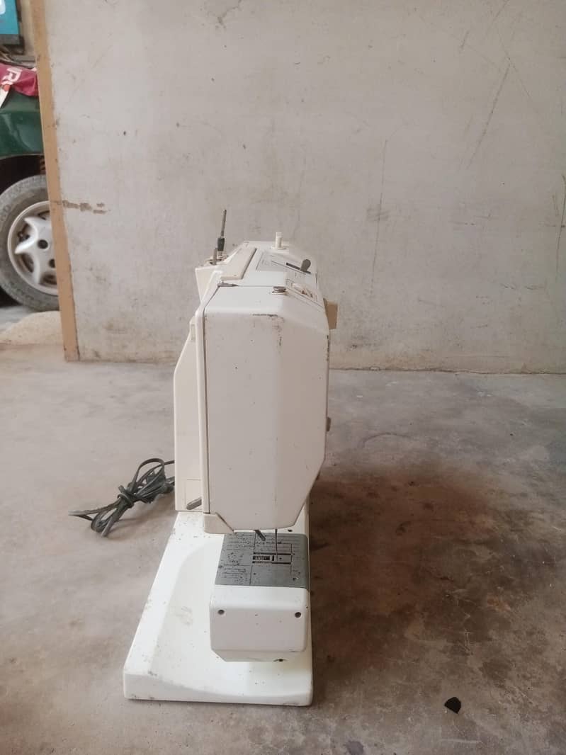 Multiple Function Imported Sewing Machine 8