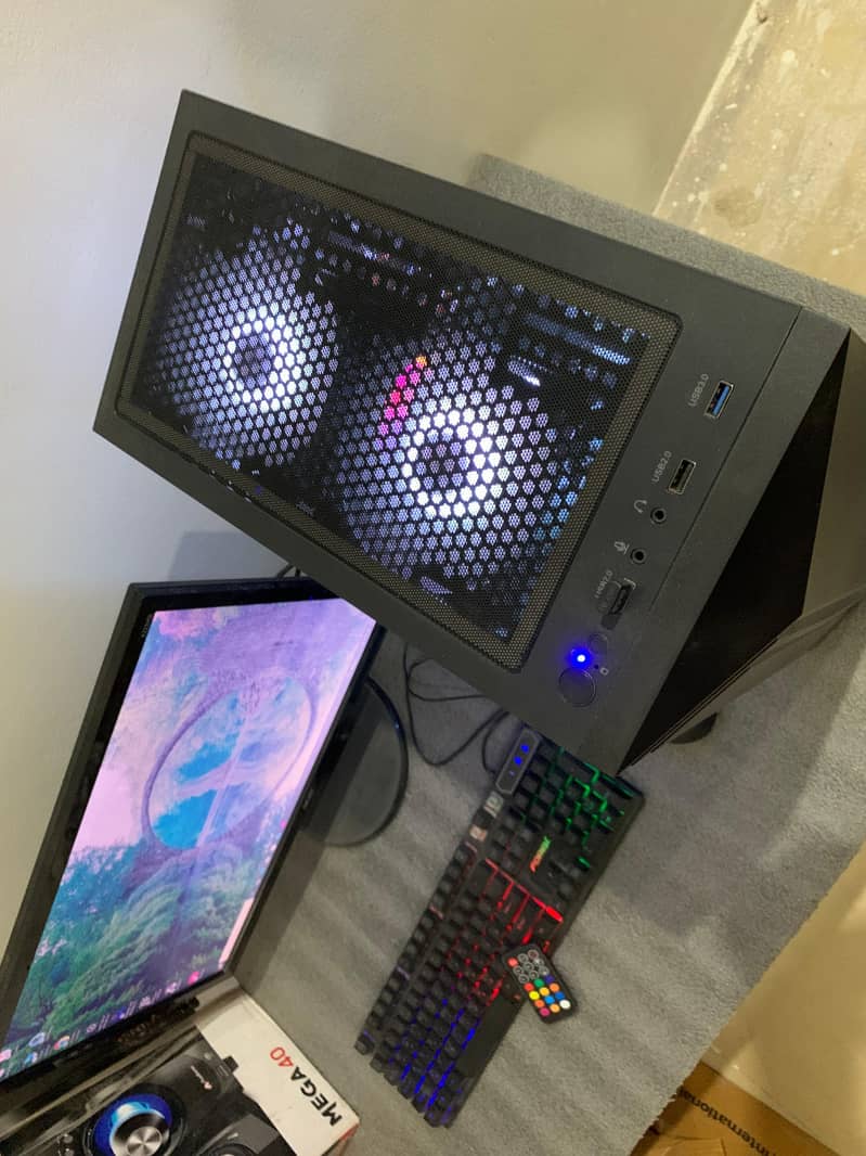Gaming PC with all setup read description 12