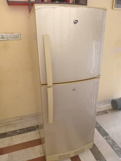 PEL Fridge 10CF condition 10/10 for Sale - Demand 30K