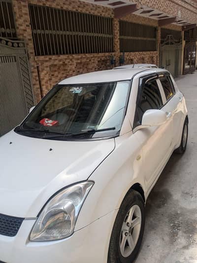 Suzuki swift 2012 model