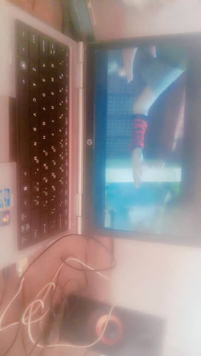Core I 5 second generation Elietbook 2560