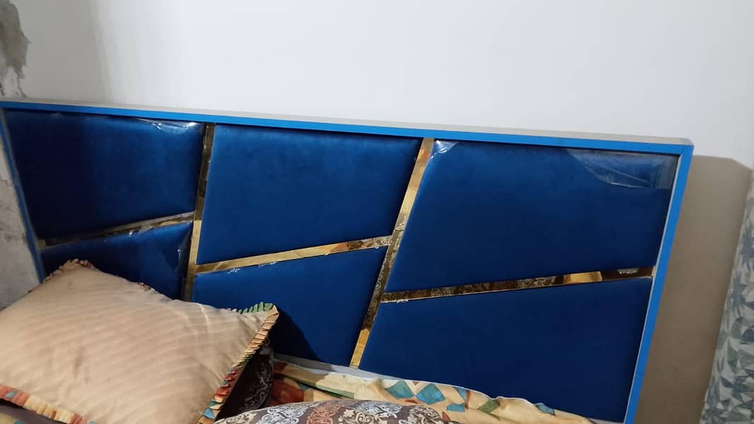bed and wardrobe 3