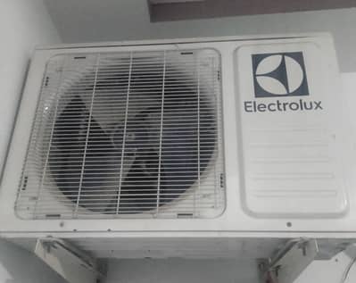 1 ton Electrolux ac 0336_0103311