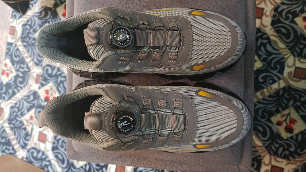 Sneakers 2
