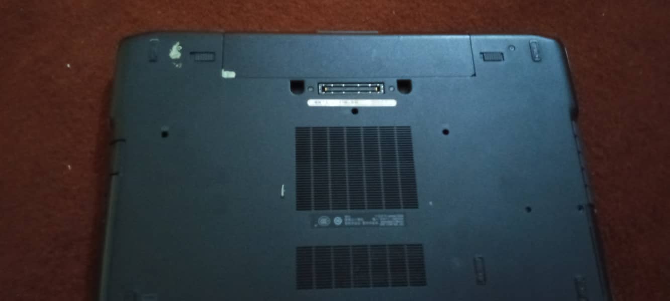 Dell Latitude E6530 0