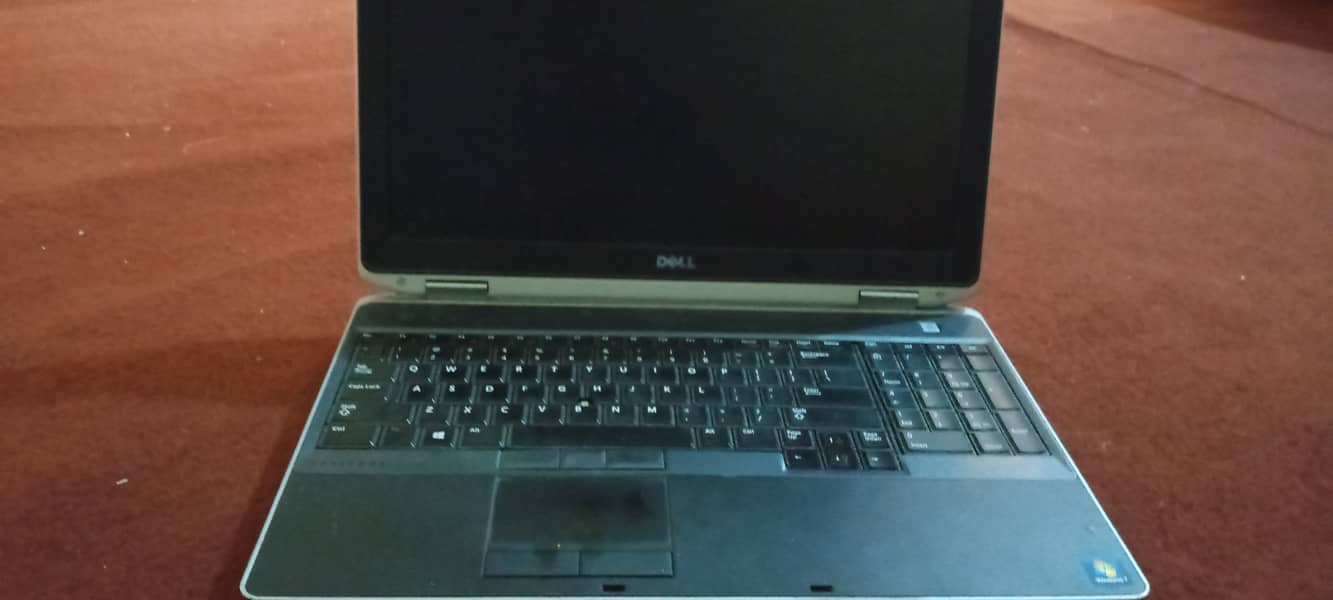 Dell Latitude E6530 1