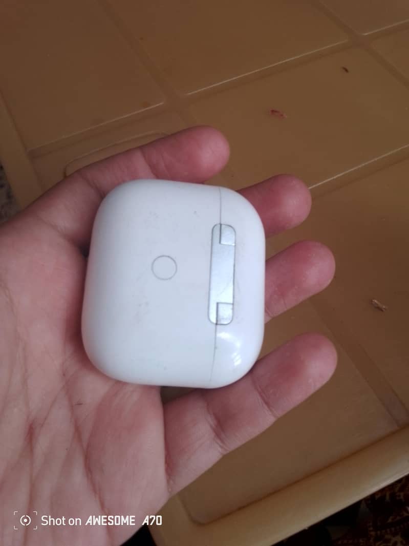 ear buds 0