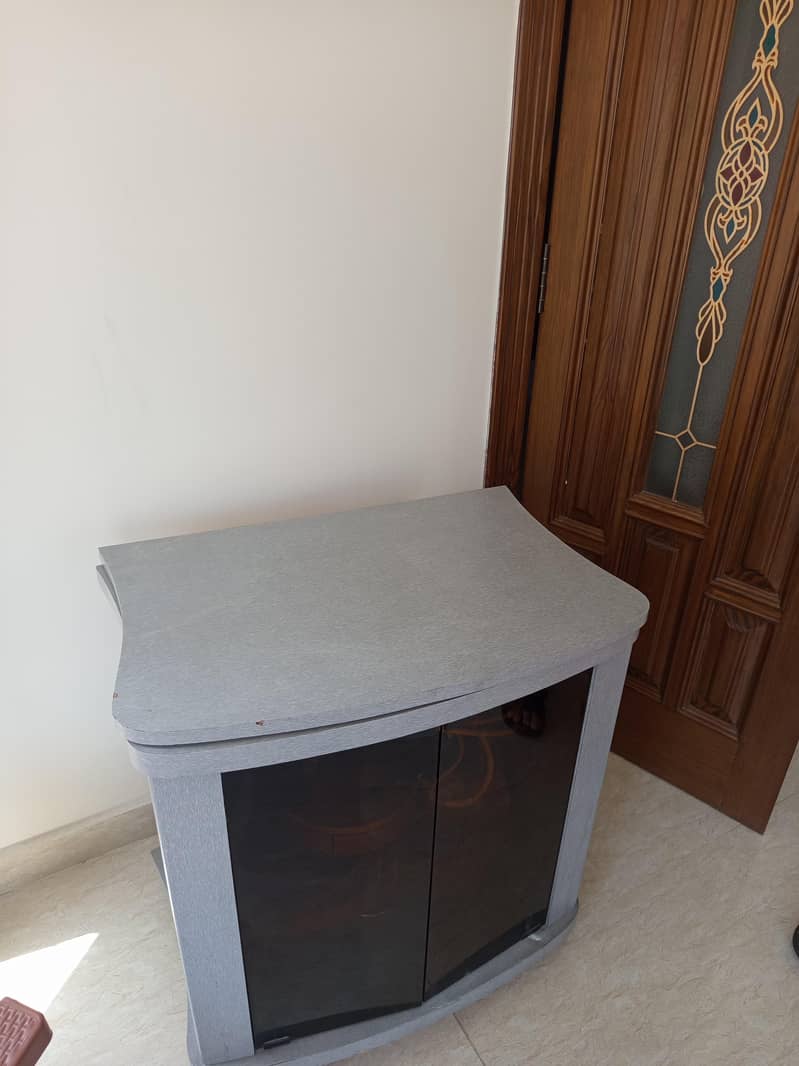 TV trolley 1